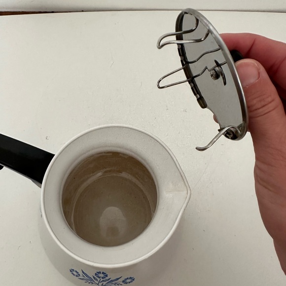 Vintage Corning Ware Blue Cornflower 6 Cup Tea Pot P-104 With Rare Backstamp - Picture 6 of 10